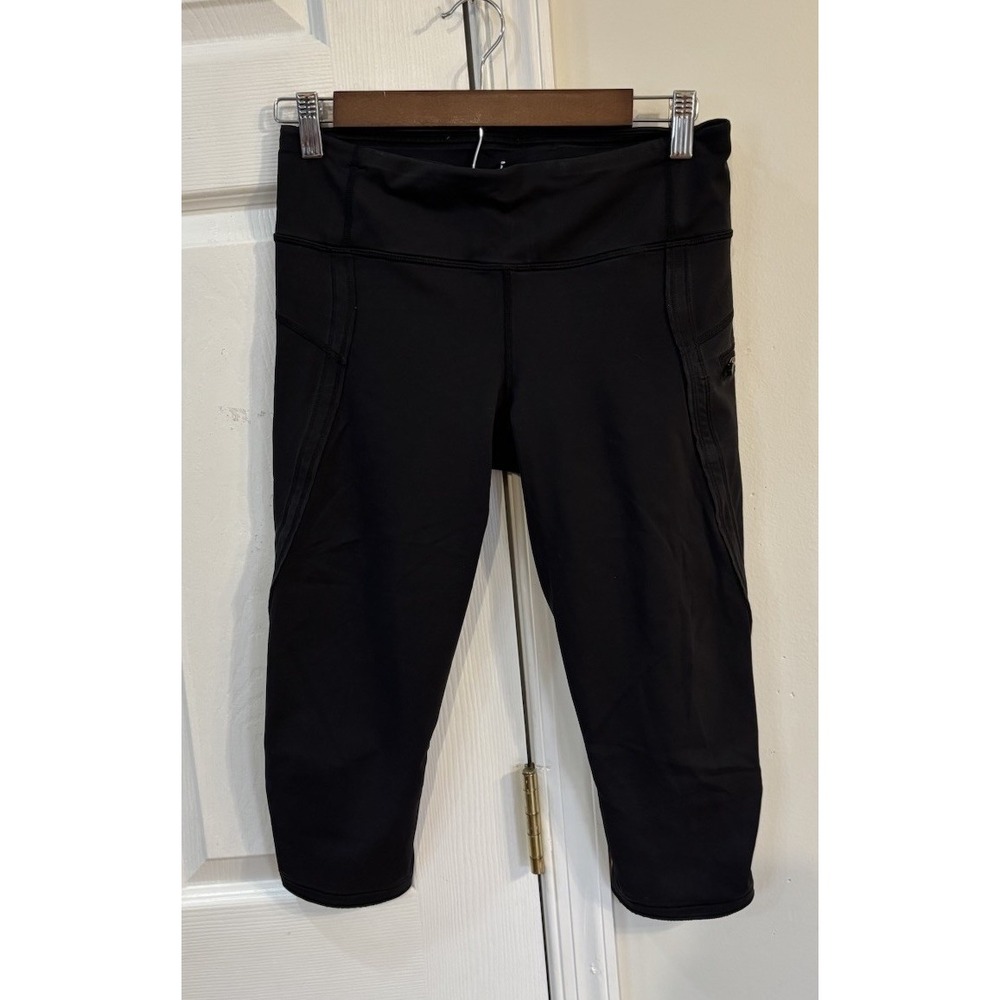 Lululemon Cropped Leggings Women's Sz 6 Black‎